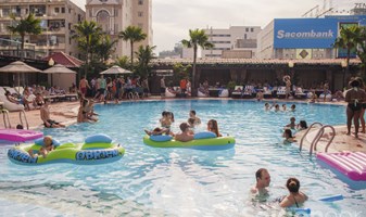 5 hồ bơi sang chảnh để thoải mái "đi biển" giữa Sài Gòn