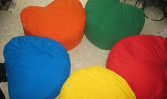 Beanbagviet cung cấp gối chữ U, gối quà tặng, gối kê cổ, gối xe hơi... số lượng lớn